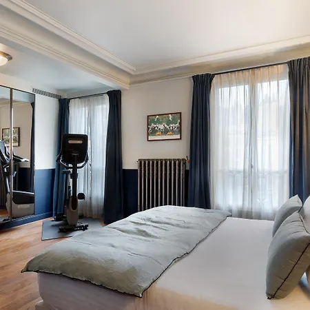 Oniri - In Montmartre - Robert Planquette Apartment